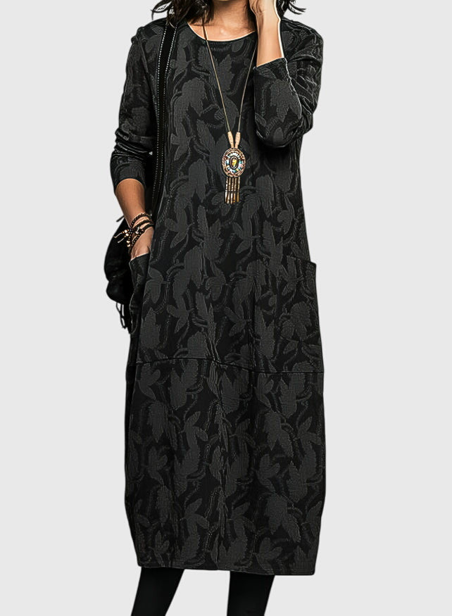 Victoria | Relaxed Round-Neck Casual Dress