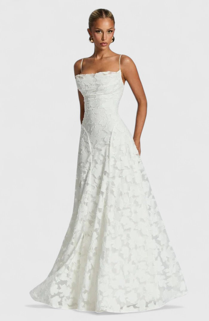 Gwenn | Elegant Pleated Maxi Dress