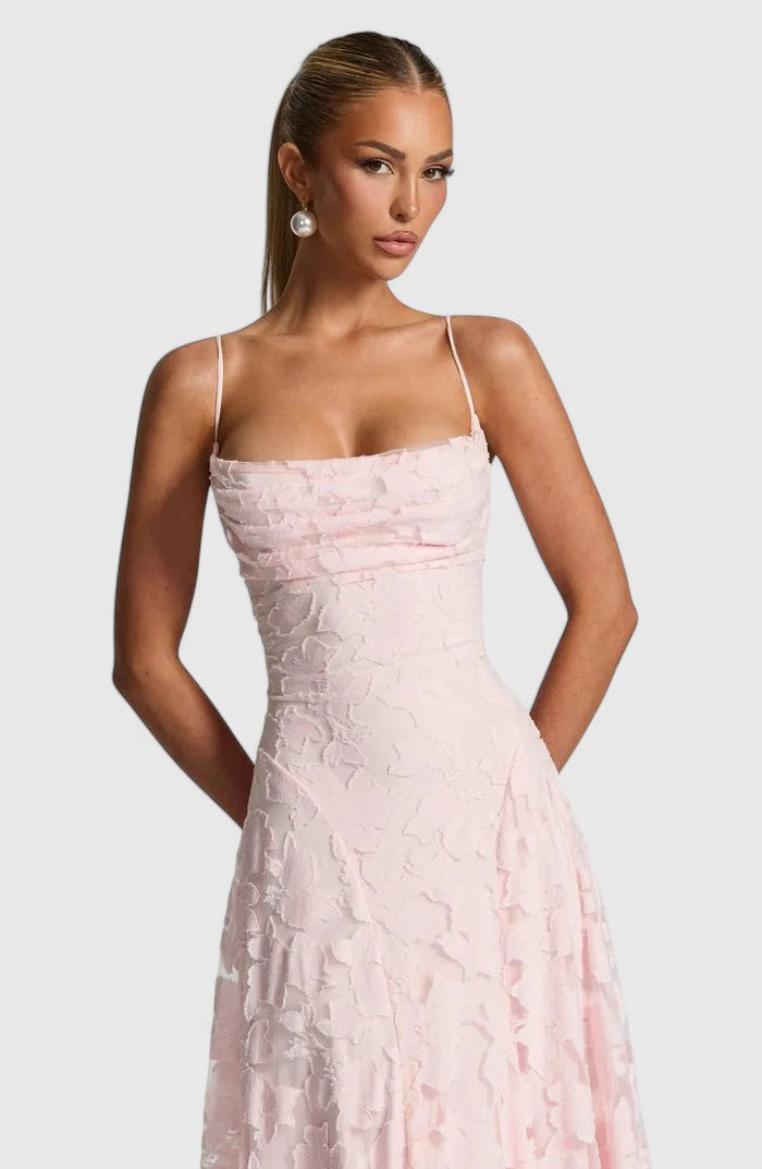 Gwenn | Elegant Pleated Maxi Dress